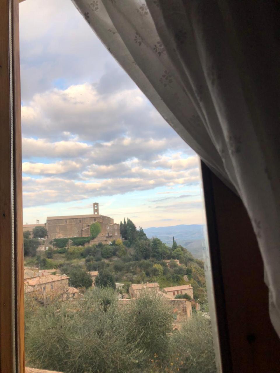 A Tuscan View Hotel Montalcino Zewnętrze zdjęcie